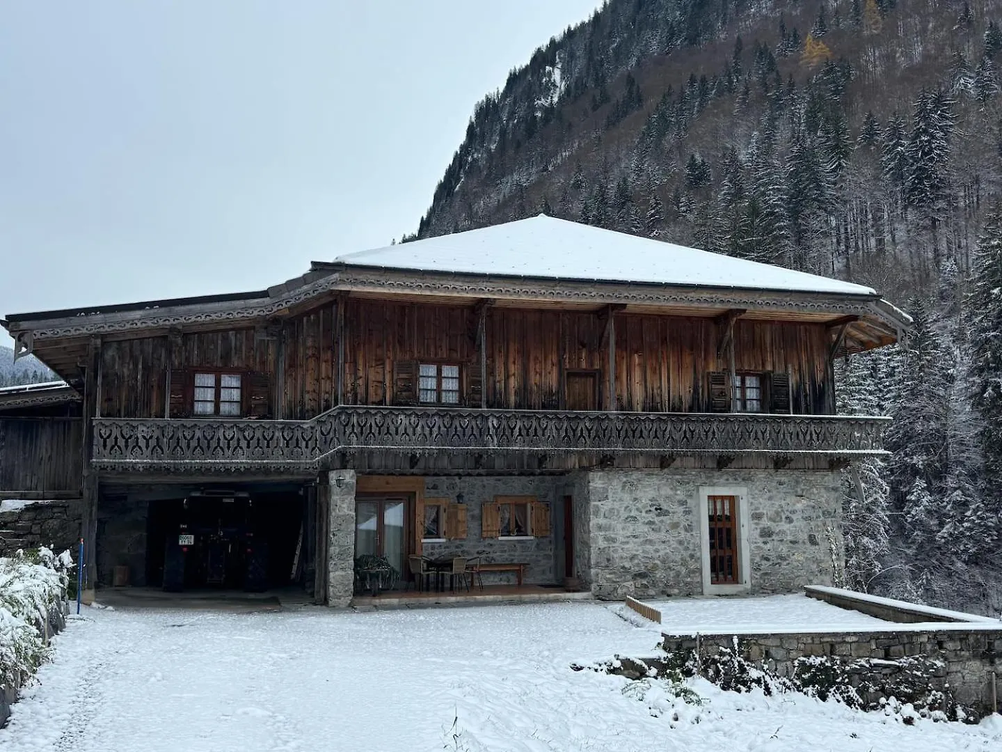 La Ferme A Roger Villa Montriond 0*,